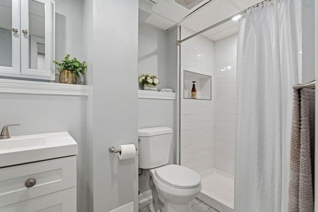24 Lawton St, Haverhill, MA 01830
