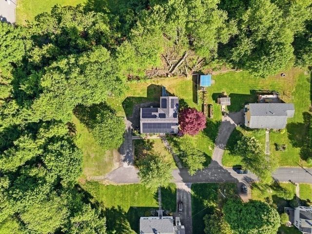 24 Lawton St, Haverhill, MA 01830