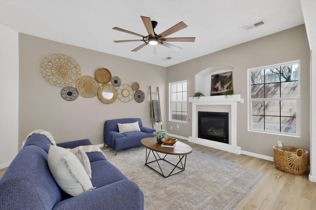 1923 Black Gold Street SE, Albuquerque, NM 87123