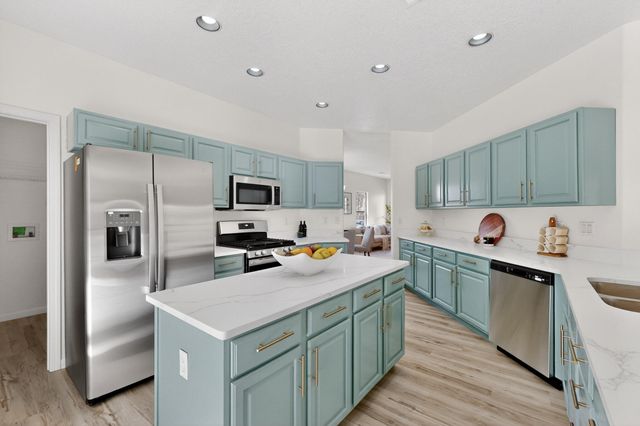 1923 Black Gold Street SE, Albuquerque, NM 87123