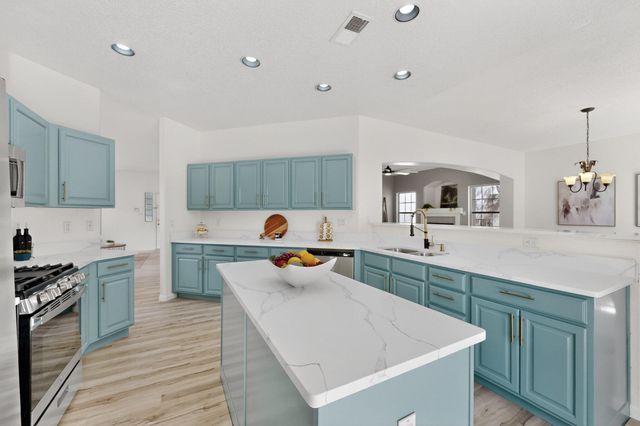 1923 Black Gold Street SE, Albuquerque, NM 87123