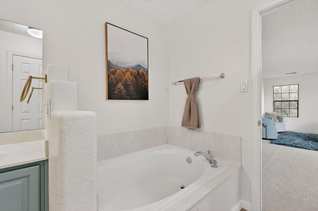 1923 Black Gold Street SE, Albuquerque, NM 87123