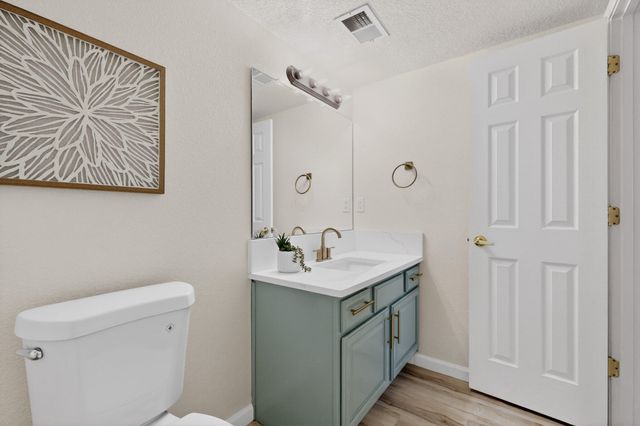 1923 Black Gold Street SE, Albuquerque, NM 87123