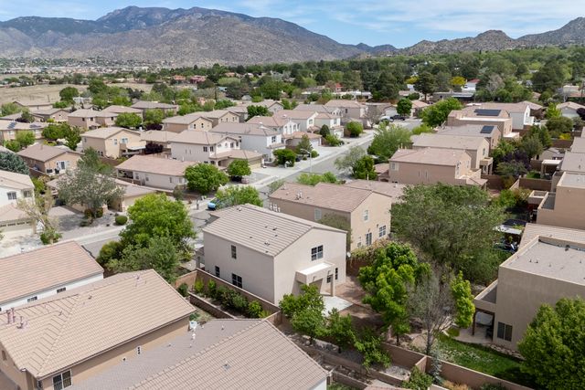 1923 Black Gold Street SE, Albuquerque, NM 87123