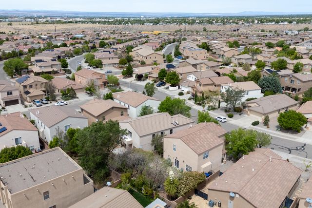 1923 Black Gold Street SE, Albuquerque, NM 87123