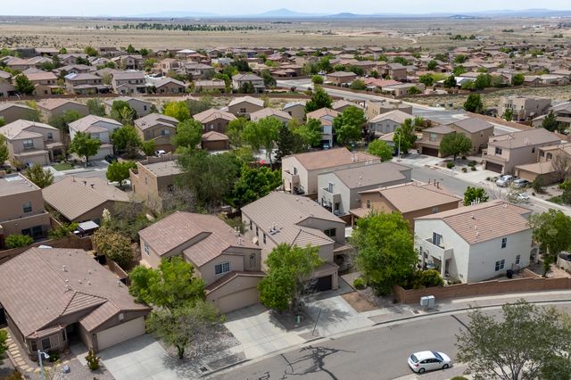 1923 Black Gold Street SE, Albuquerque, NM 87123