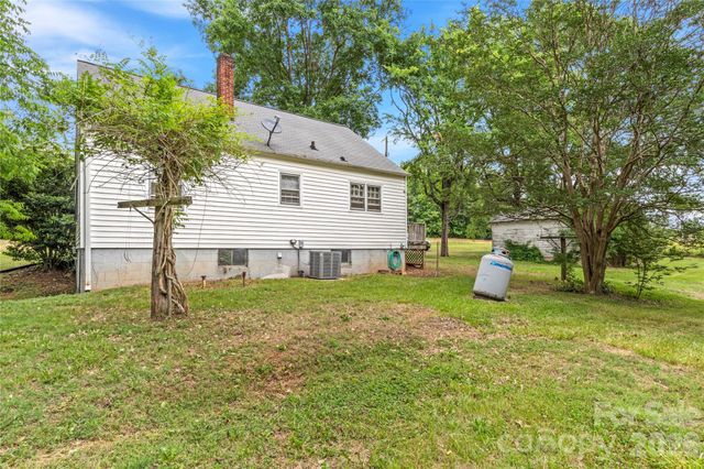 141 Vanzant Road, Mocksville, NC 27028