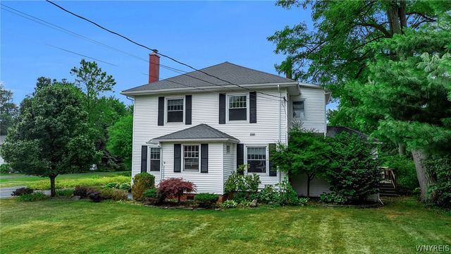 5274 Columbia Avenue, Hamburg, NY 14075