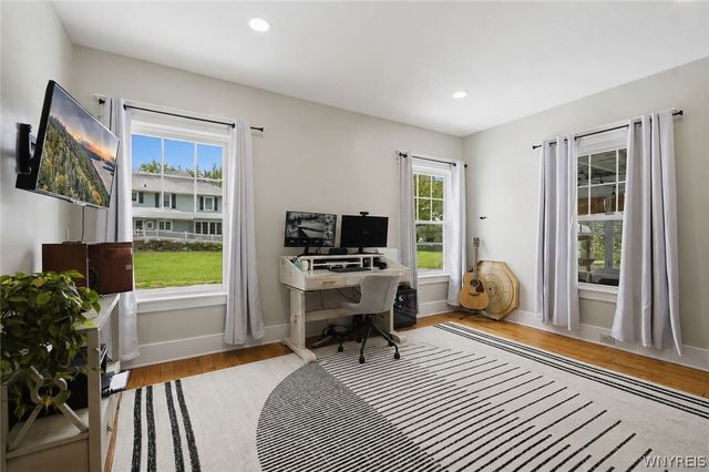 5274 Columbia Avenue, Hamburg, NY 14075