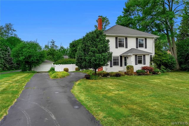 5274 Columbia Avenue, Hamburg, NY 14075