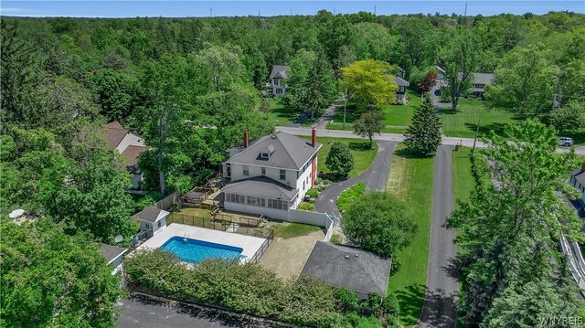 5274 Columbia Avenue, Hamburg, NY 14075