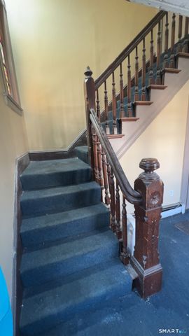 71 Central Avenue, East Hartford, CT 06108