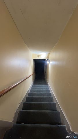 71 Central Avenue, East Hartford, CT 06108