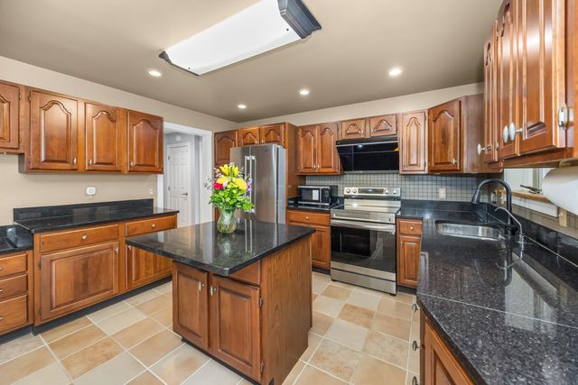 6140 Saline Ann Arbor Road, Saline, MI 48176