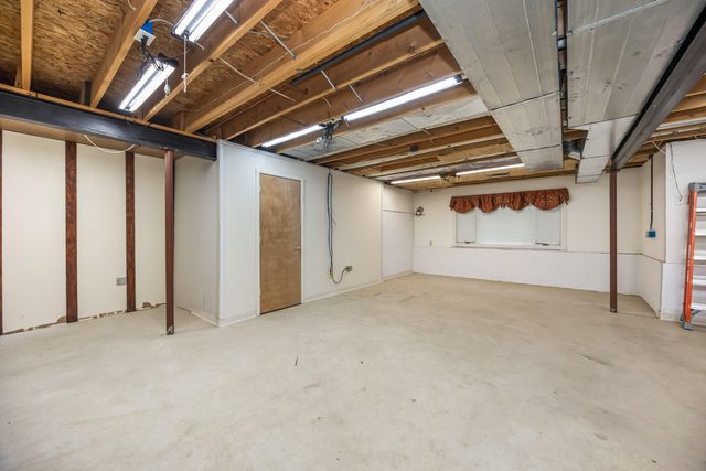 6140 Saline Ann Arbor Road, Saline, MI 48176