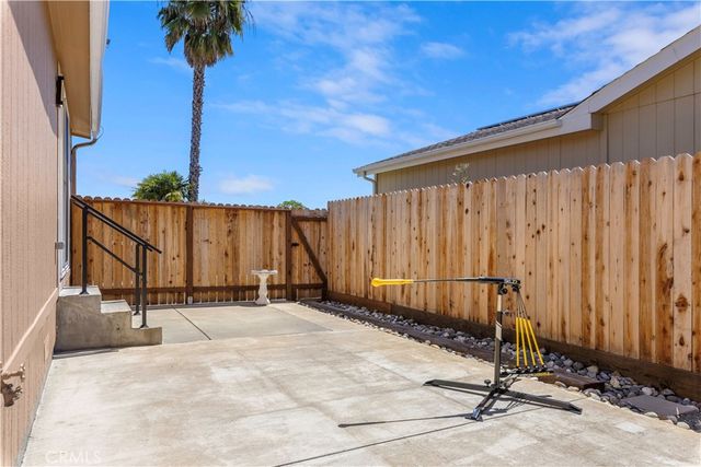 205 Island View, Lakeport, CA 95453
