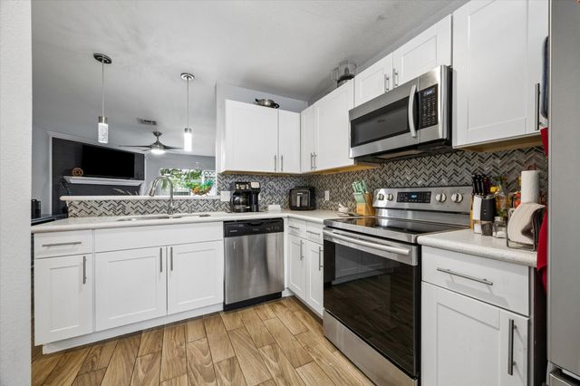 2907 Arkansas Avenue, Dickinson, TX 77539