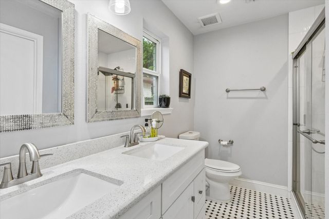 2907 Arkansas Avenue, Dickinson, TX 77539