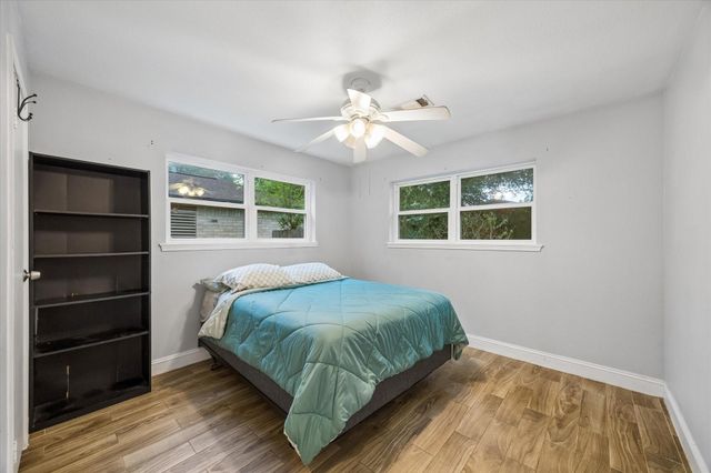 2907 Arkansas Avenue, Dickinson, TX 77539