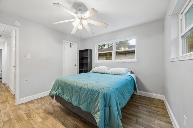 2907 Arkansas Avenue, Dickinson, TX 77539