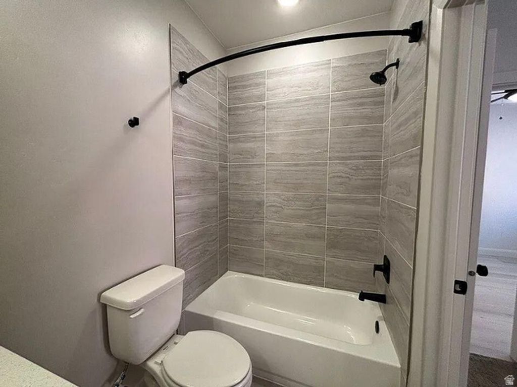 Image 33 of property listing at 840 N TWIN LAKES DR #414, St. George, UT 84770