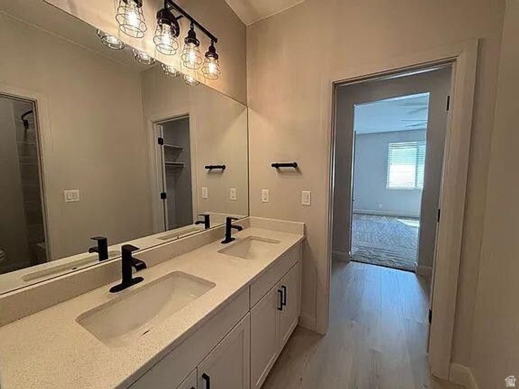 Image 37 of property listing at 840 N TWIN LAKES DR #414, St. George, UT 84770