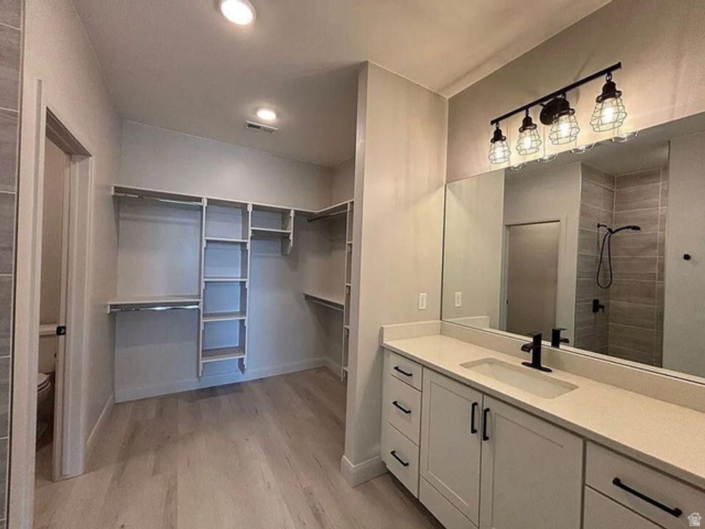 Image 9 of property listing at 840 N TWIN LAKES DR #414, St. George, UT 84770