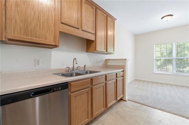 3300 Dogwood Drive 311, Hapeville, GA 30354