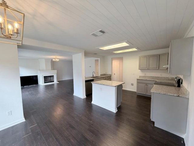 1707 Treeline DR, Cedar Park, TX 78613