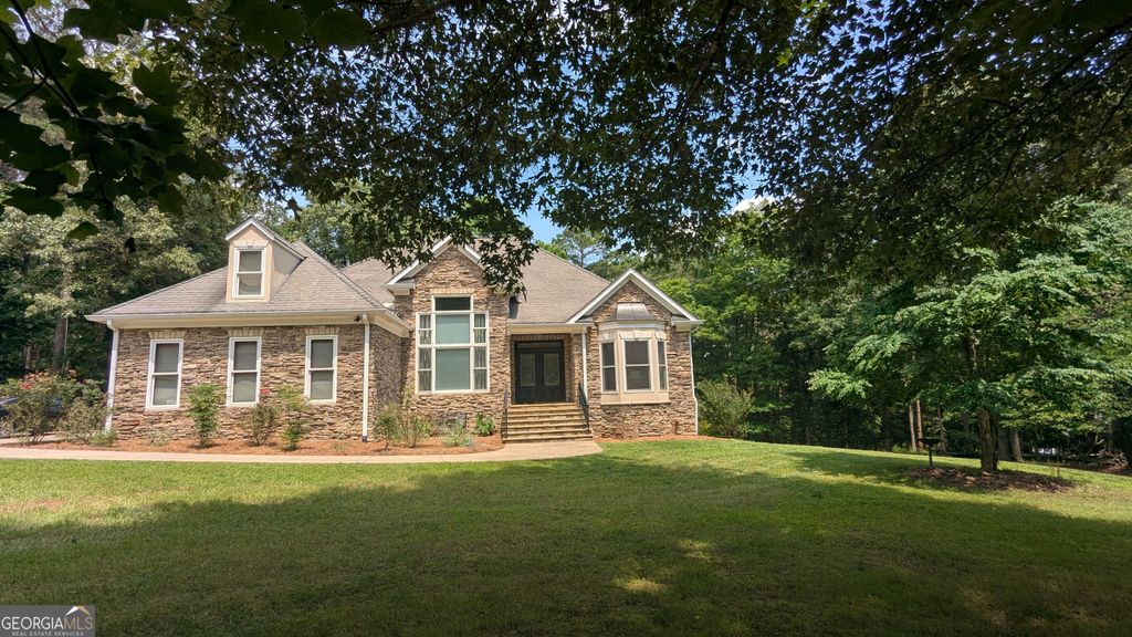 101 Arrow Wood Drive, Waleska, GA 30183