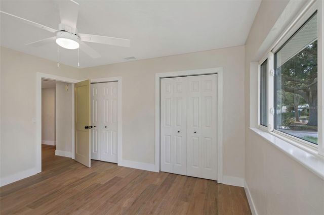 245 GROVE CIR N, Dunedin, FL 34698