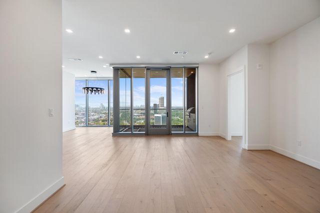 1711 Allen Parkway 2202, Houston, TX 77019