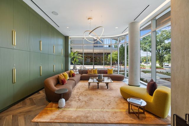 1711 Allen Parkway 2202, Houston, TX 77019