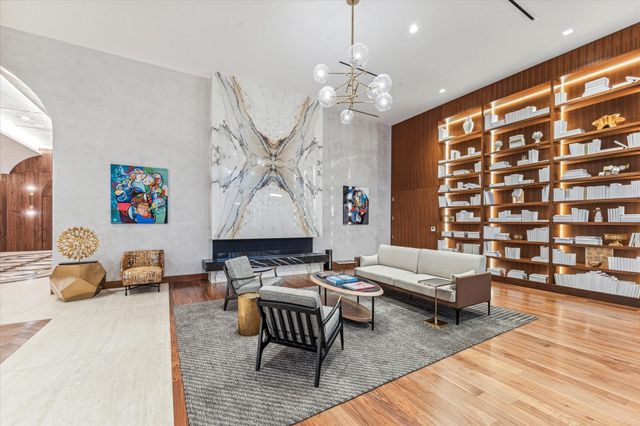 1711 Allen Parkway 2202, Houston, TX 77019
