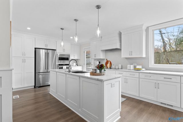 1917 Vanderbilt Circle, Huntsville, AL 35801