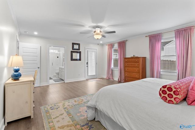 1917 Vanderbilt Circle, Huntsville, AL 35801