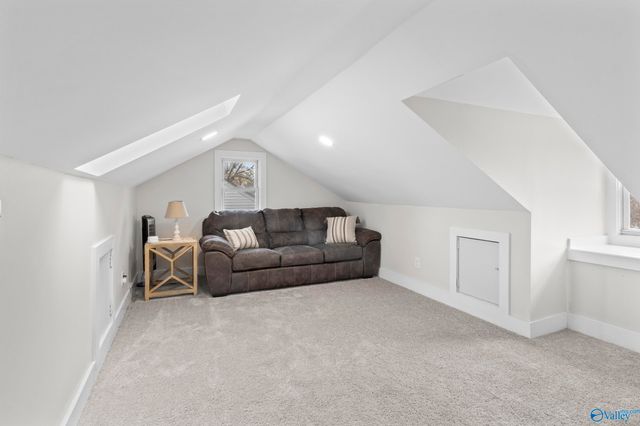 1917 Vanderbilt Circle, Huntsville, AL 35801