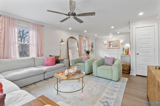 1917 Vanderbilt Circle, Huntsville, AL 35801