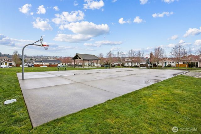 206 Lane Boulevard NW, Orting, WA 98360