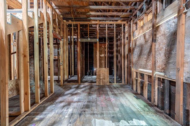 1405 E Channel St, Stockton, CA 95205