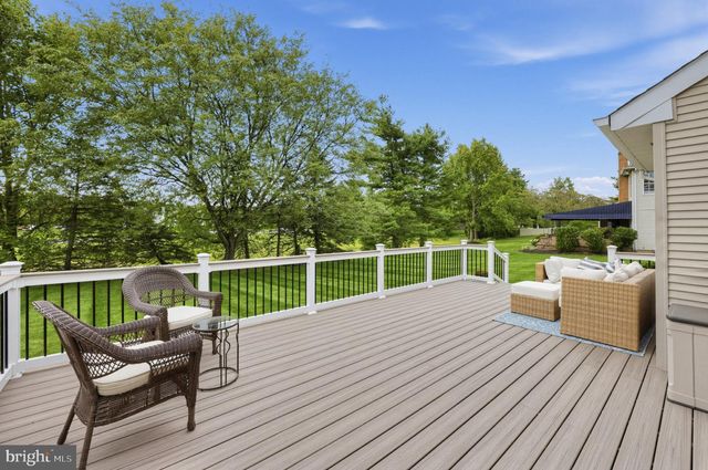 554 HERITAGE OAK DR, Yardley, PA 19067