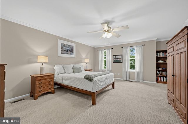 554 HERITAGE OAK DR, Yardley, PA 19067