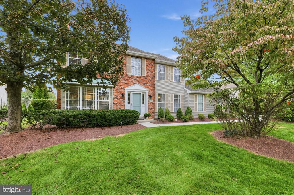 554 HERITAGE OAK DR, Yardley, PA 19067 — exterior