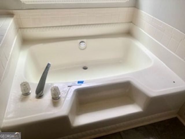 6460 CONNELL Road, Atlanta, GA 30349