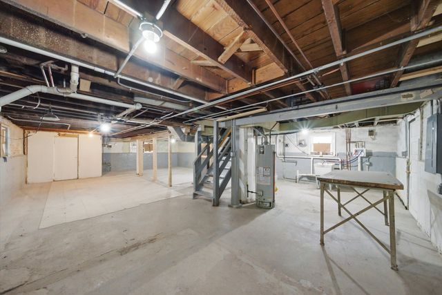 2728 Grove Avenue, Berwyn, IL 60402