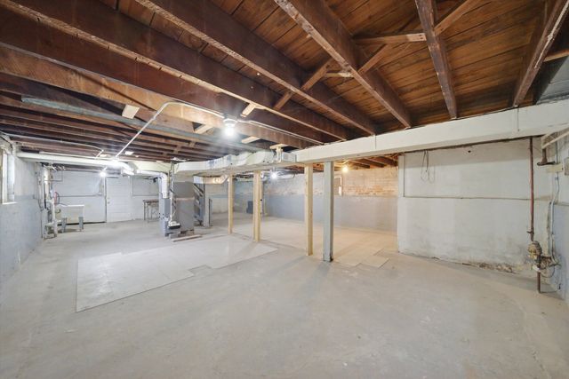 2728 Grove Avenue, Berwyn, IL 60402