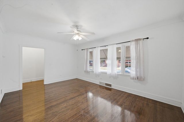 2728 Grove Avenue, Berwyn, IL 60402