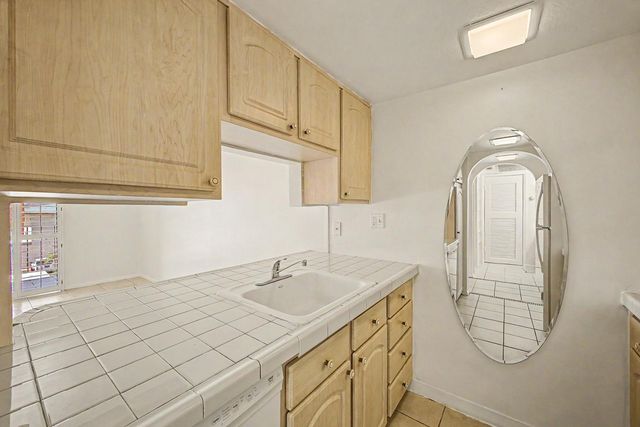 3033 E Devonshire Avenue Unit 3031, Phoenix, AZ 85016
