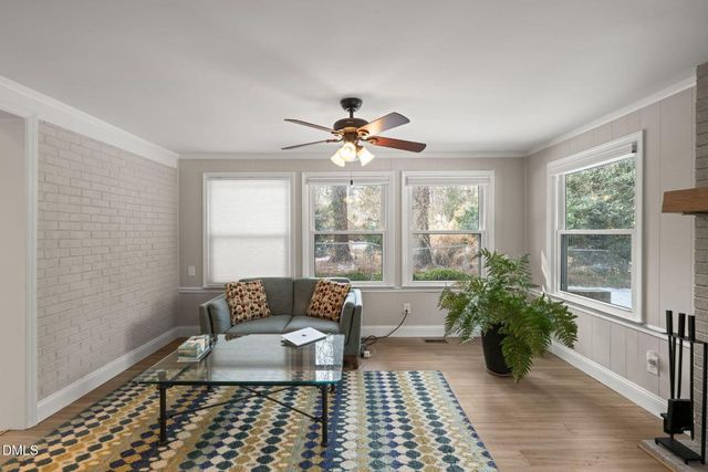 8803 Rollingwood Road, Chapel Hill, NC 27516