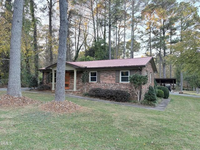 8803 Rollingwood Road, Chapel Hill, NC 27516